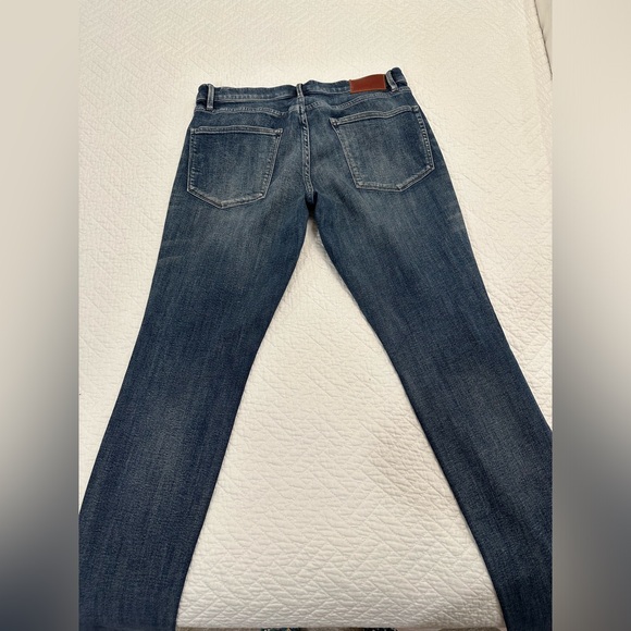 Like new Madewell Skinny Skinny Jeans, size 30x32 - Picture 6 of 7